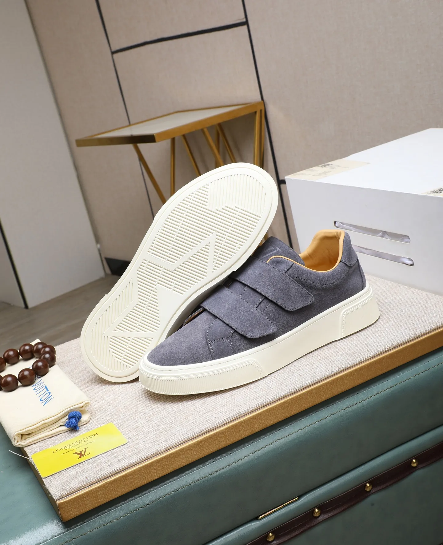 Men's shoes 💰460 [LV～] Men's casual shoes 2025z cabinet sales simultaneously 🔶Size: 38-44 #️⃣ 🔷3 colors🔜The upper is made of multi-material splicing➕cow leather lining, comfortable and breathable, sole: original comfortable and wear-resistant outsole, ⚠️real thing📱photographed🎬real thing is better📢📢📢